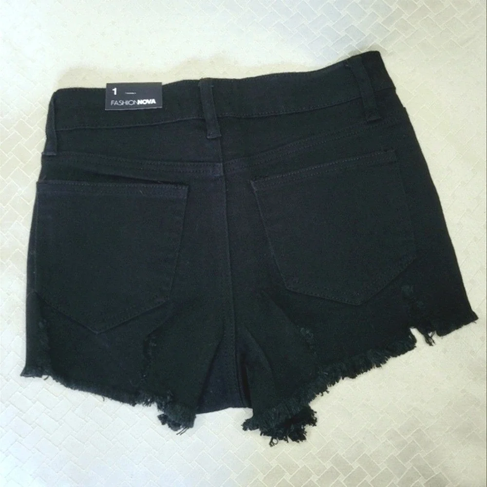 Fashion Nova black ripped distressed cutoff denim jean‎ shorts size 1